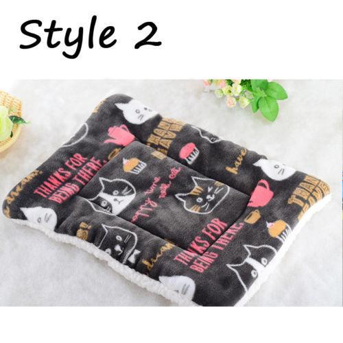 Hot Selling Pet Dog Cat Mats S-XL Large Small Mats Soft Warm Dog Cat Pet Mat Bed Pad Self Heating Rug Thermal Washable Pillow