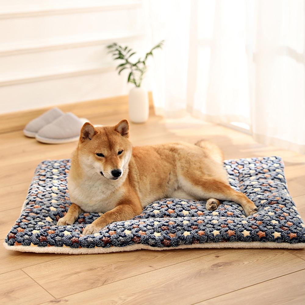 Soft Flannel Pet Mat Dog Bed Thicken Warm Cat Dog Blanket Puppy Sleeping Cover Towel Cushion for small Medium Large Dogs