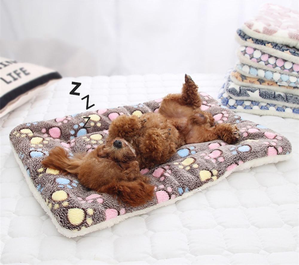 Soft Flannel Pet Mat Dog Bed Thicken Warm Cat Dog Blanket Puppy Sleeping Cover Towel Cushion for small Medium Large Dogs